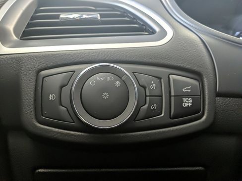 Certified 2024 Ford Edge SEL w/ Convenience Package image 24