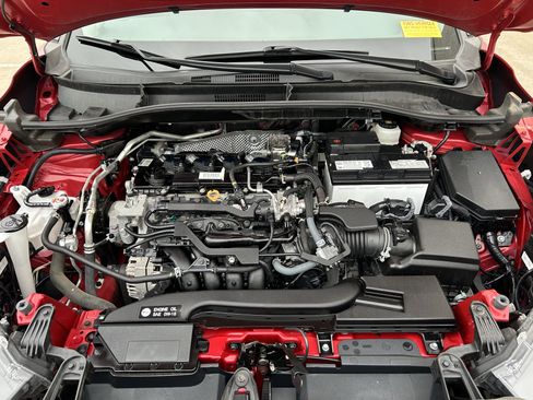 Certified 2022 Toyota Corolla Cross LE w/ Moonroof Package image 12