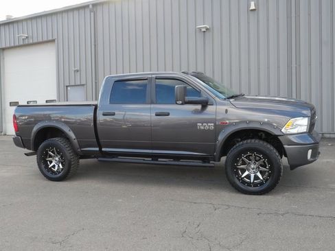 Used 2015 RAM 1500 Outdoorsman image 8