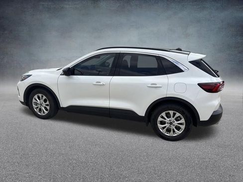 Used 2023 Ford Escape Active FWD image 3