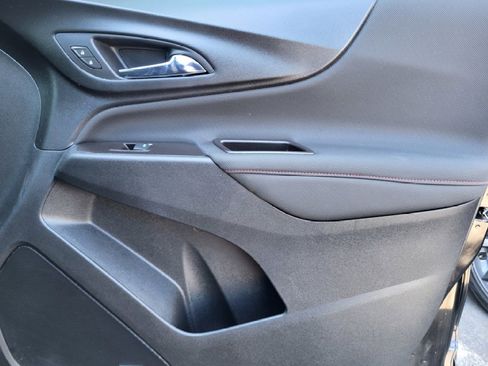 Used 2022 Chevrolet Equinox RS w/ RS Leather Package image 34