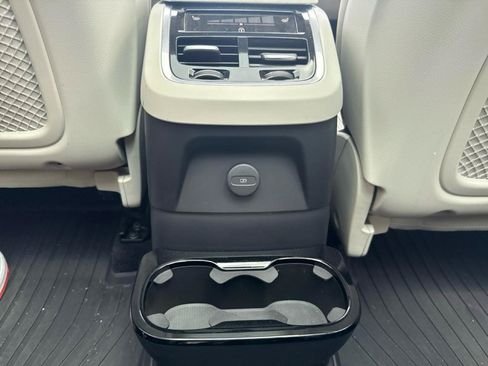 Used 2021 Volvo XC90 T8 Inscription w/ Protection Package Premier AWD/4WD image 43