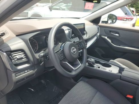 Used 2023 Nissan Rogue SV FWD image 13