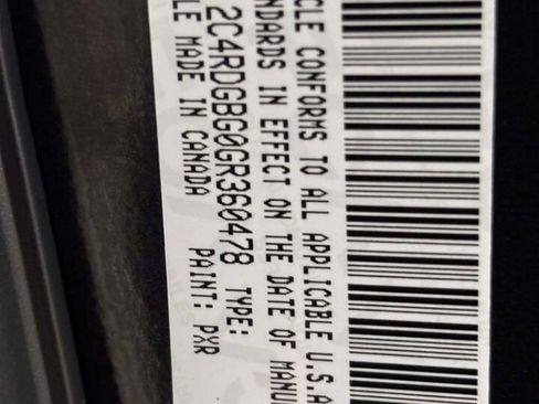 Used 2016 Dodge Grand Caravan American Value Package FWD image 29