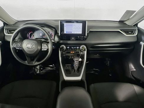 Used 2024 Toyota RAV4 XLE FWD image 28