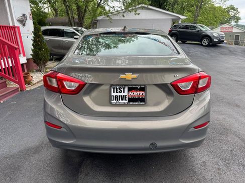 Used 2019 Chevrolet Cruze LT FWD image 6