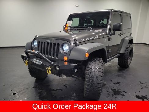 Used 2018 Jeep Wrangler Rubicon w/ Power Convenience Group image 5