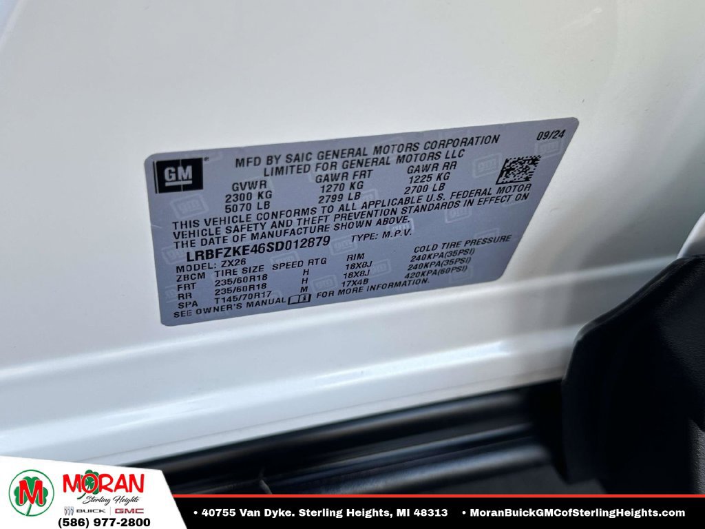 Certified 2025 Buick Envision Preferred AWD/4WD image 34