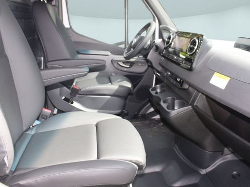 New 2026 Mercedes-Benz Sprinter 2500 image 30