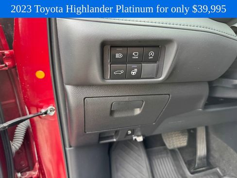 Used 2023 Toyota Highlander Platinum FWD image 20