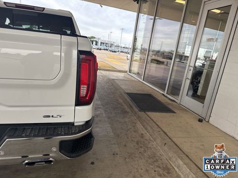 Used 2024 GMC Sierra 1500 SLT w/ SLT Premium Plus Package image 11