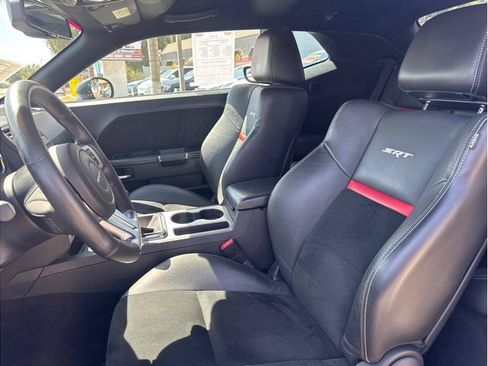 Used 2013 Dodge Challenger SRT8 w/ Harman Kardon Audio Group RWD image 12