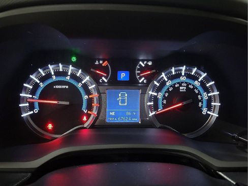 Certified 2018 Toyota 4Runner Limited image 17