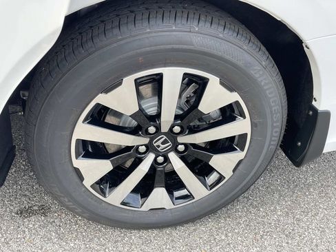 New 2026 Honda Odyssey EX-L image 10