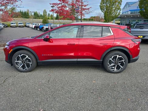 New 2026 Chevrolet Equinox EV LT image 3