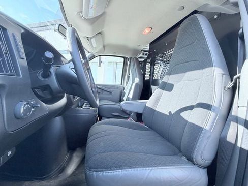 Used 2024 Chevrolet Express 2500 w/ Driver Convenience Package image 9