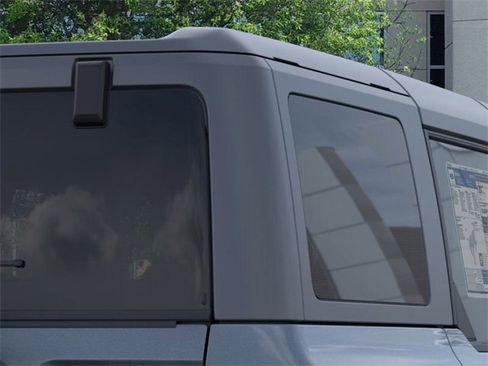 New 2025 Ford Bronco 4-Door image 25