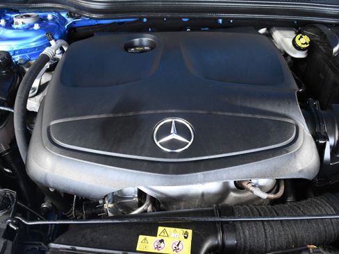 Used 2017 Mercedes-Benz GLA 250 image 33