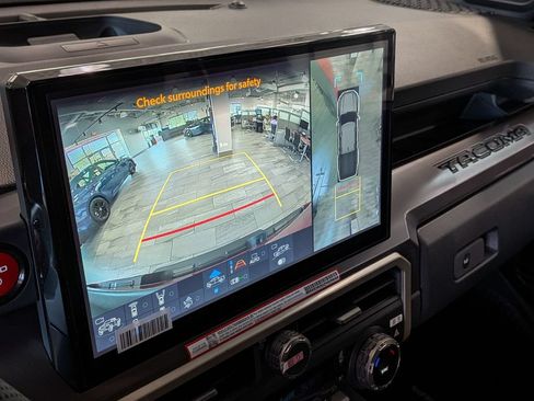 New 2026 Toyota Tacoma TRD Off-Road w/ TRD Off Road Premium Package AWD/4WD image 6