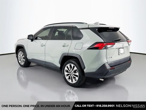 Used 2021 Toyota RAV4 XLE Premium FWD image 7