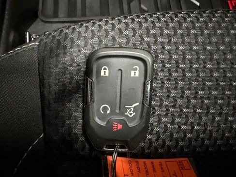 Used 2023 GMC Acadia SLE w/ Driver Convenience Package image 49