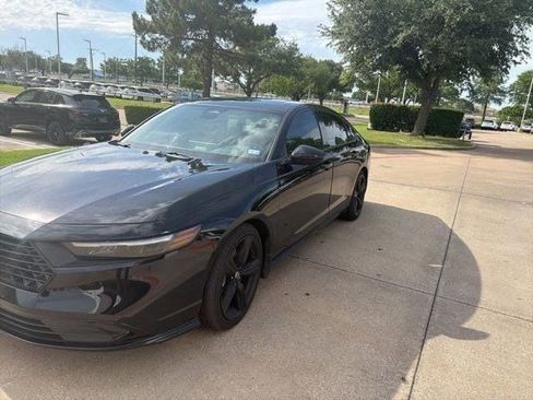 Used 2024 Honda Accord Sport image 2
