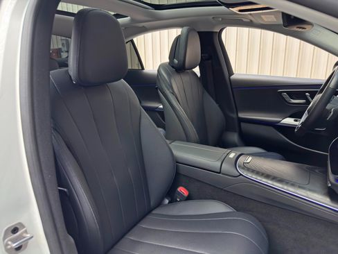 Used 2025 Mercedes-Benz E 350 Sedan w/ Winter Package image 42