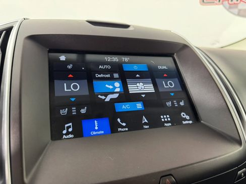 Used 2017 Ford Edge Titanium w/ Equipment Group 301A AWD/4WD image 22