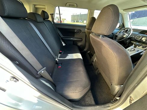 Used 2010 Scion xB FWD image 12