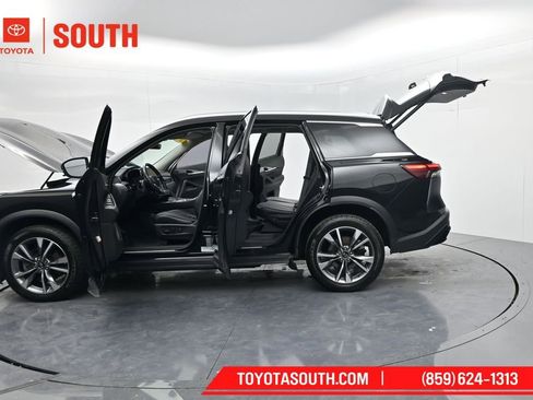 Used 2023 INFINITI QX60 Luxe image 74