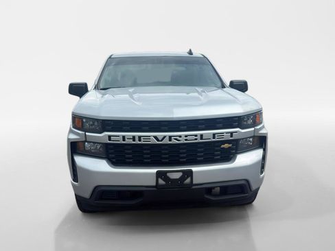 Used 2020 Chevrolet Silverado 1500 Custom w/ Custom Value Package AWD/4WD image 8