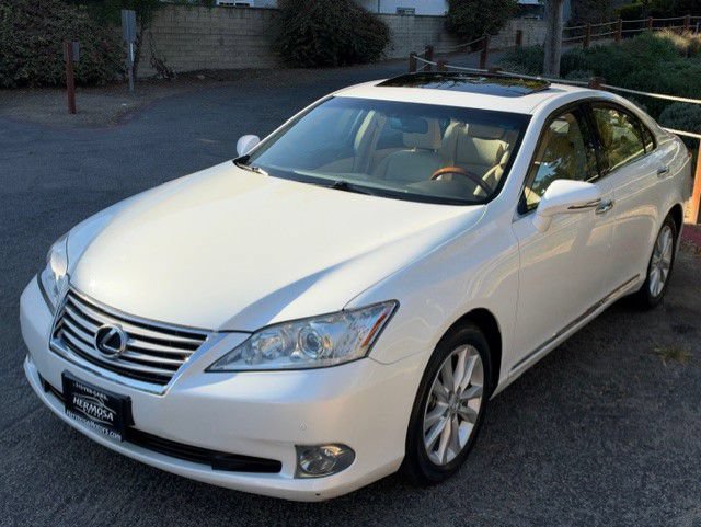 Used 2010 Lexus ES 350 w/ Preferred Accessory Package FWD image 1