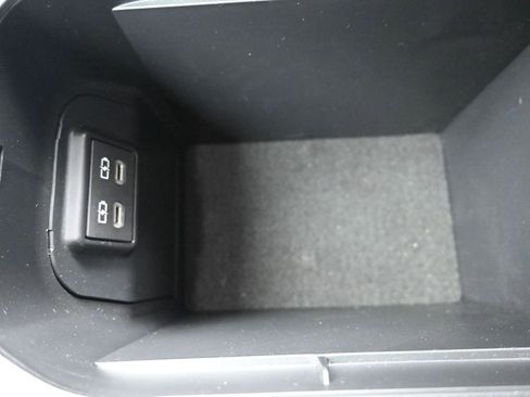 Used 2024 Toyota RAV4 XLE image 37