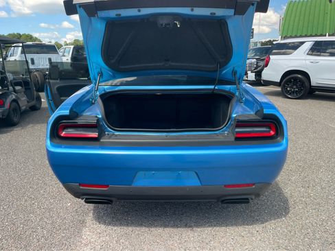 Used 2015 Dodge Challenger SRT Hellcat RWD image 19