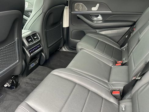 New 2026 Mercedes-Benz GLS 450 4MATIC image 12