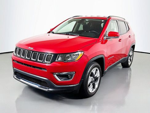 Used 2019 Jeep Compass Limited FWD image 3