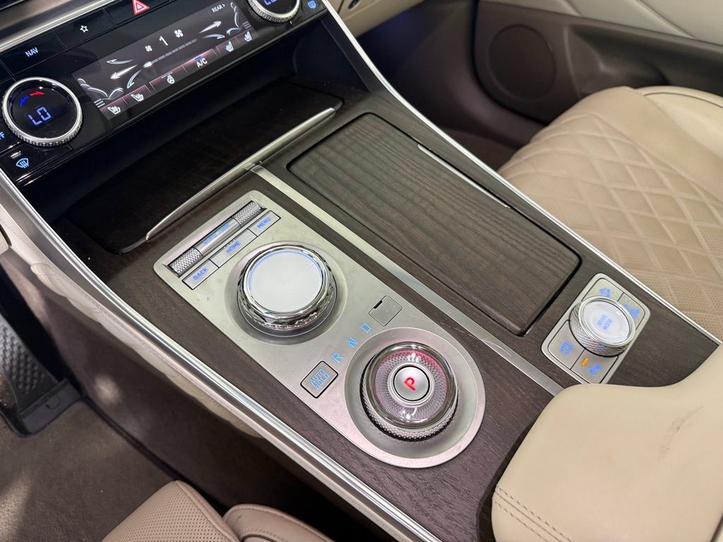 Used 2023 Genesis GV80 3.5T w/ Prestige Package AWD/4WD image 16