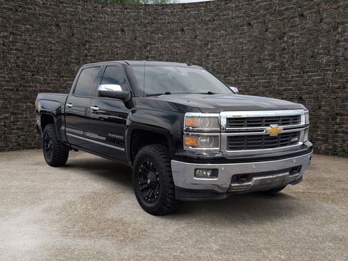 Used 2014 Chevrolet Silverado 1500 LTZ Z71 w/ LTZ Plus Package AWD/4WD image 2