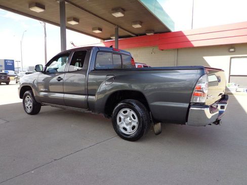 Used 2015 Toyota Tacoma 2WD Access Cab w/ SR5 Package image 6