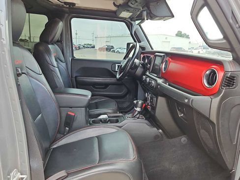 Used 2021 Jeep Gladiator Rubicon AWD/4WD image 18