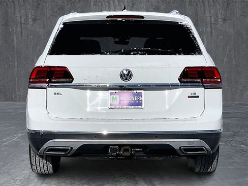 Used 2018 Volkswagen Atlas SEL Premium image 5