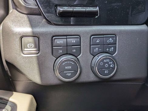 Used 2023 Chevrolet Silverado 1500 ZR2 w/ Technology Package AWD/4WD image 24