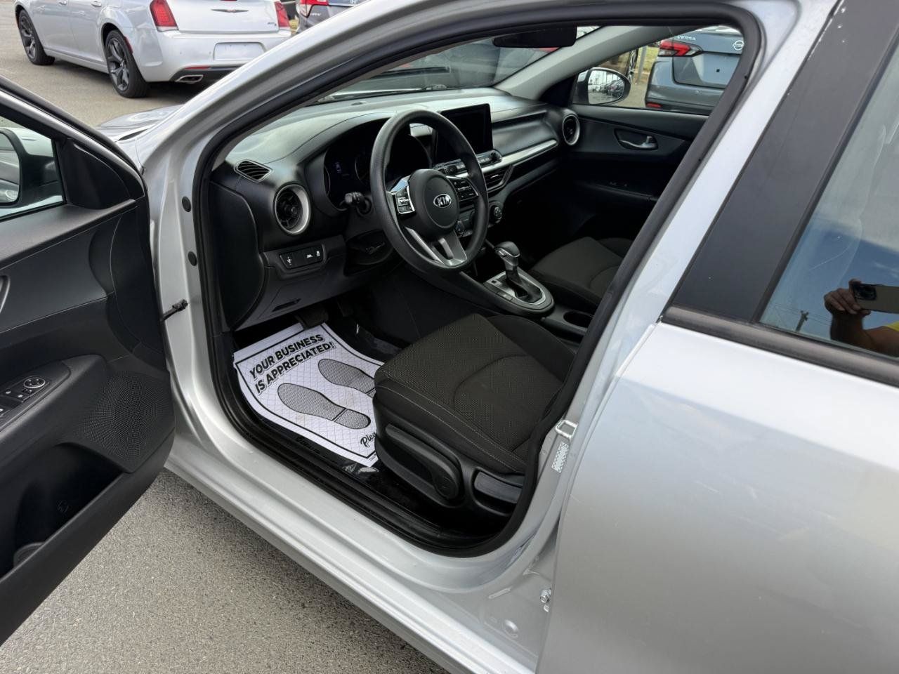 Used 2021 Kia Forte LXS FWD image 8