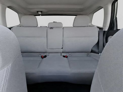 Used 2016 Subaru Forester 2.5i Premium w/ All-Weather Package AWD/4WD image 32