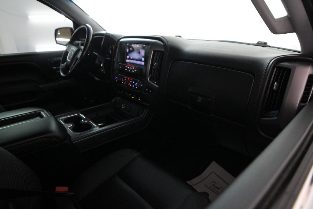 Used 2015 GMC Sierra 1500 SLT w/ All-Terrain Package AWD/4WD image 46
