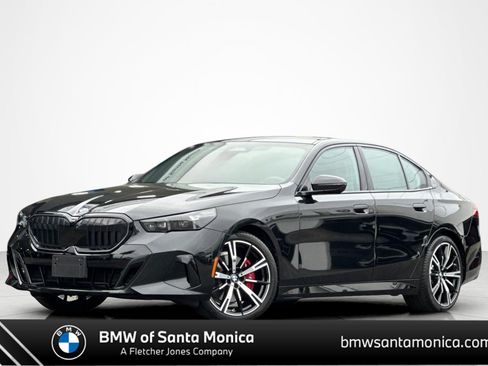 Used 2024 BMW 530i w/ Executive Package RWD image 1