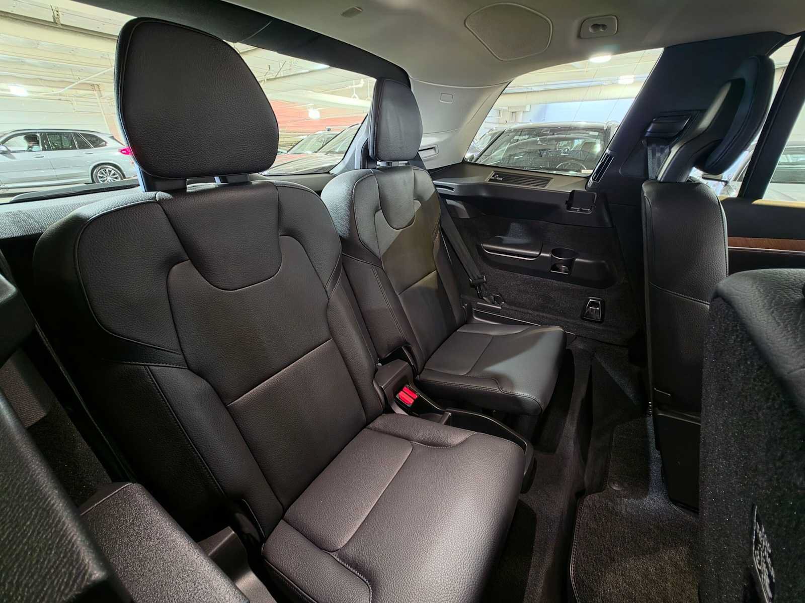 Used 2024 Volvo XC90 B6 Plus w/ Protection Package Premier AWD/4WD image 14
