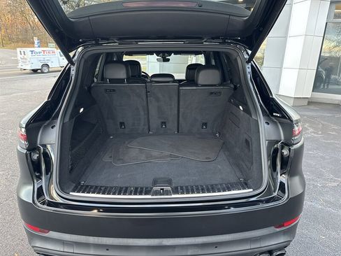 Used 2021 Porsche Cayenne S w/ Premium Package image 6
