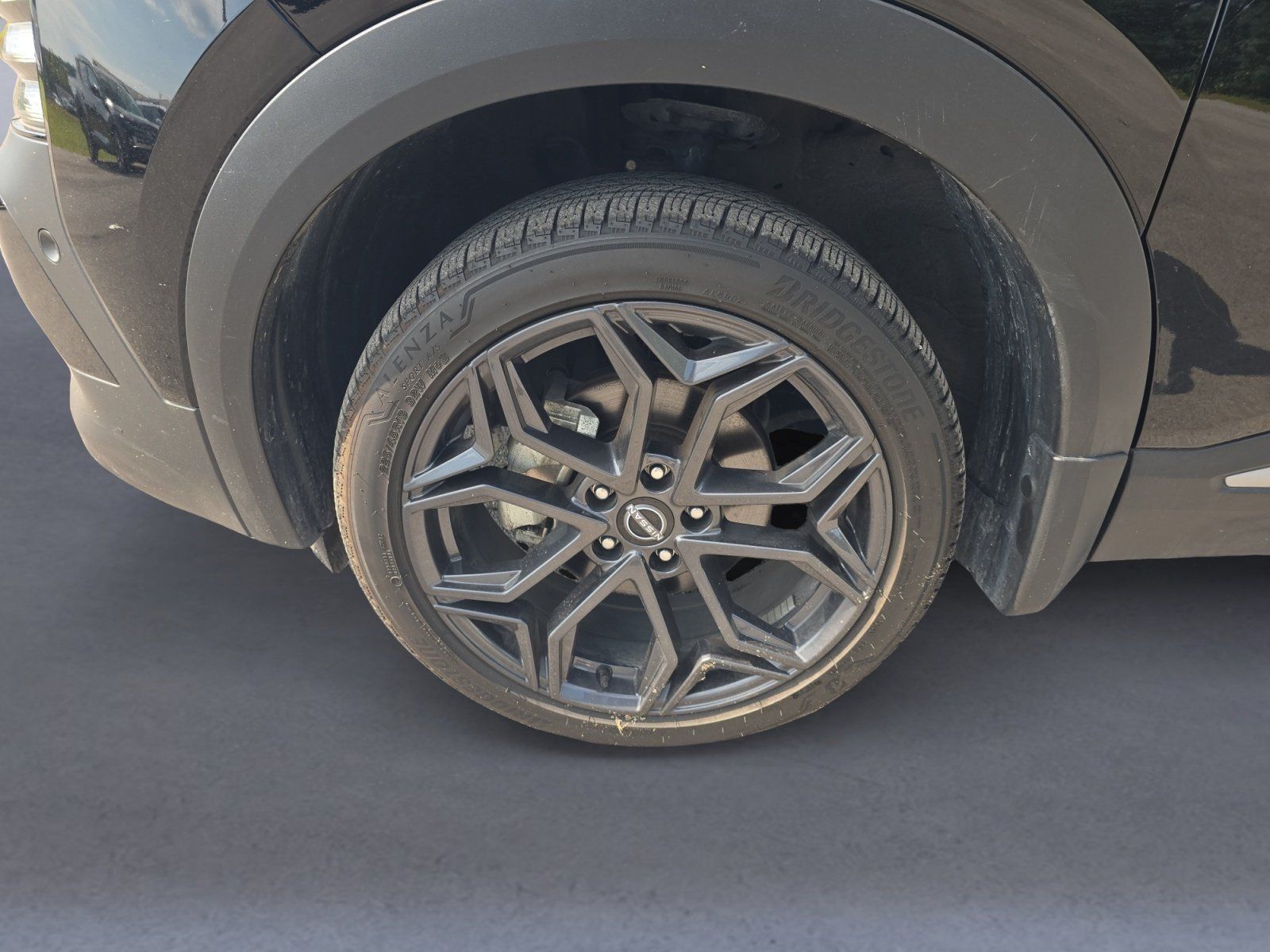 Used 2025 Nissan Kicks SR AWD/4WD image 10