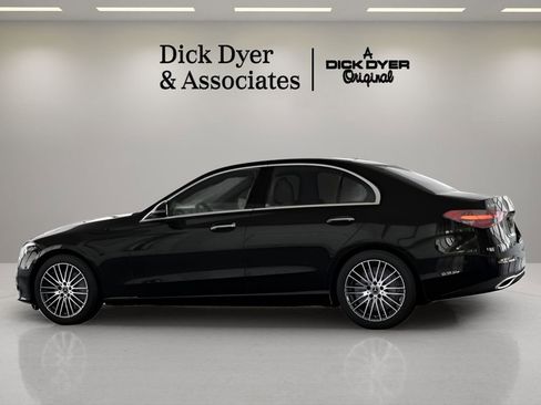Used 2025 Mercedes-Benz C 300 Sedan image 22